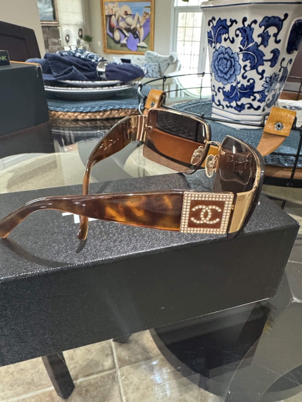 CHANEL Brown Gradient Rimless Sunglasses with Tortoiseshell Temples - Picture 4 of 10